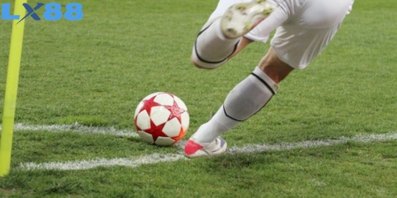 Phân tích sự tương quan giữa cú suốt và số quả góc